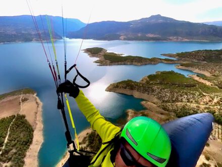 Paragliding.Turkey - Gleitschrim Landung in Ermenek